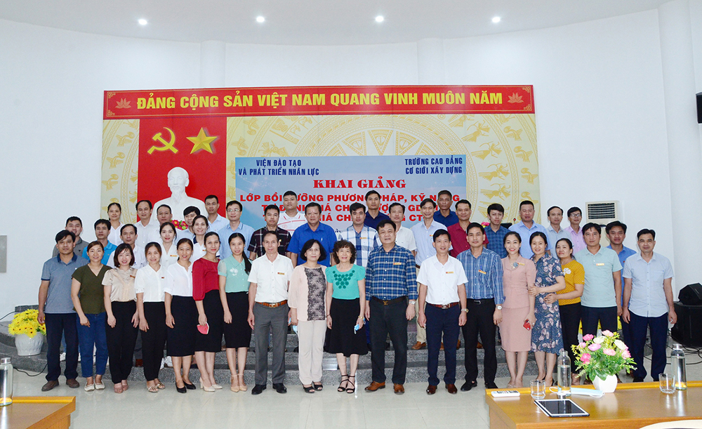 Khai giang Lop BD KD