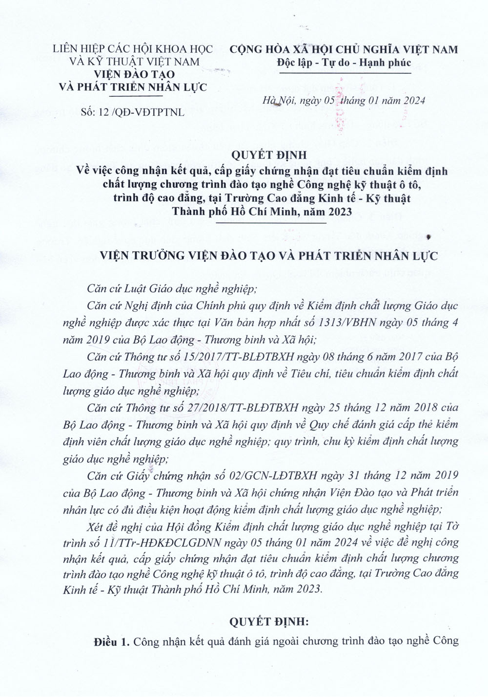 QD12 cong nhan cap giay 1
