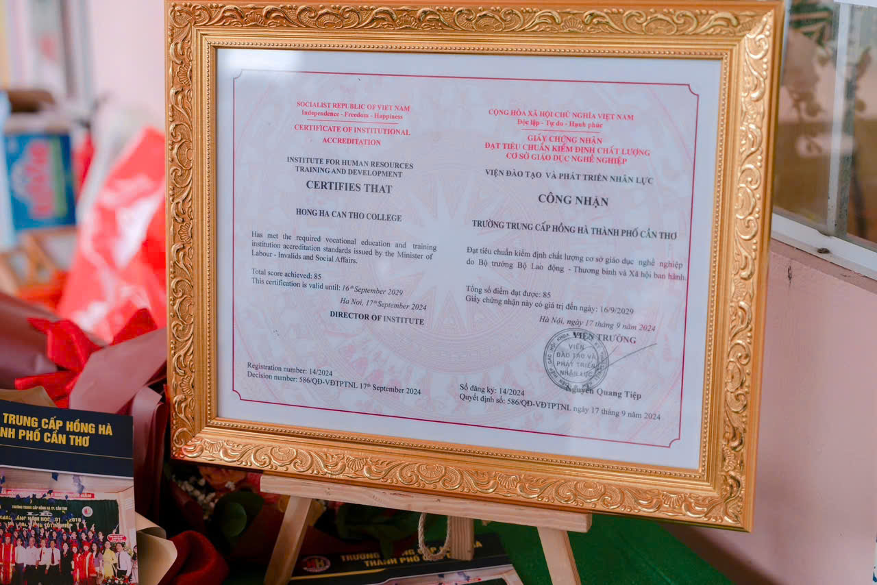 TRƯỜNG TRUNG CẤP HỒNG HÀ THÀNH PHỐ CẦN THƠ ĐẠT TIÊU CHUẨN KIỂM ĐỊNH CHẤT LƯỢNG NGHỀ NGHIỆP 6 5