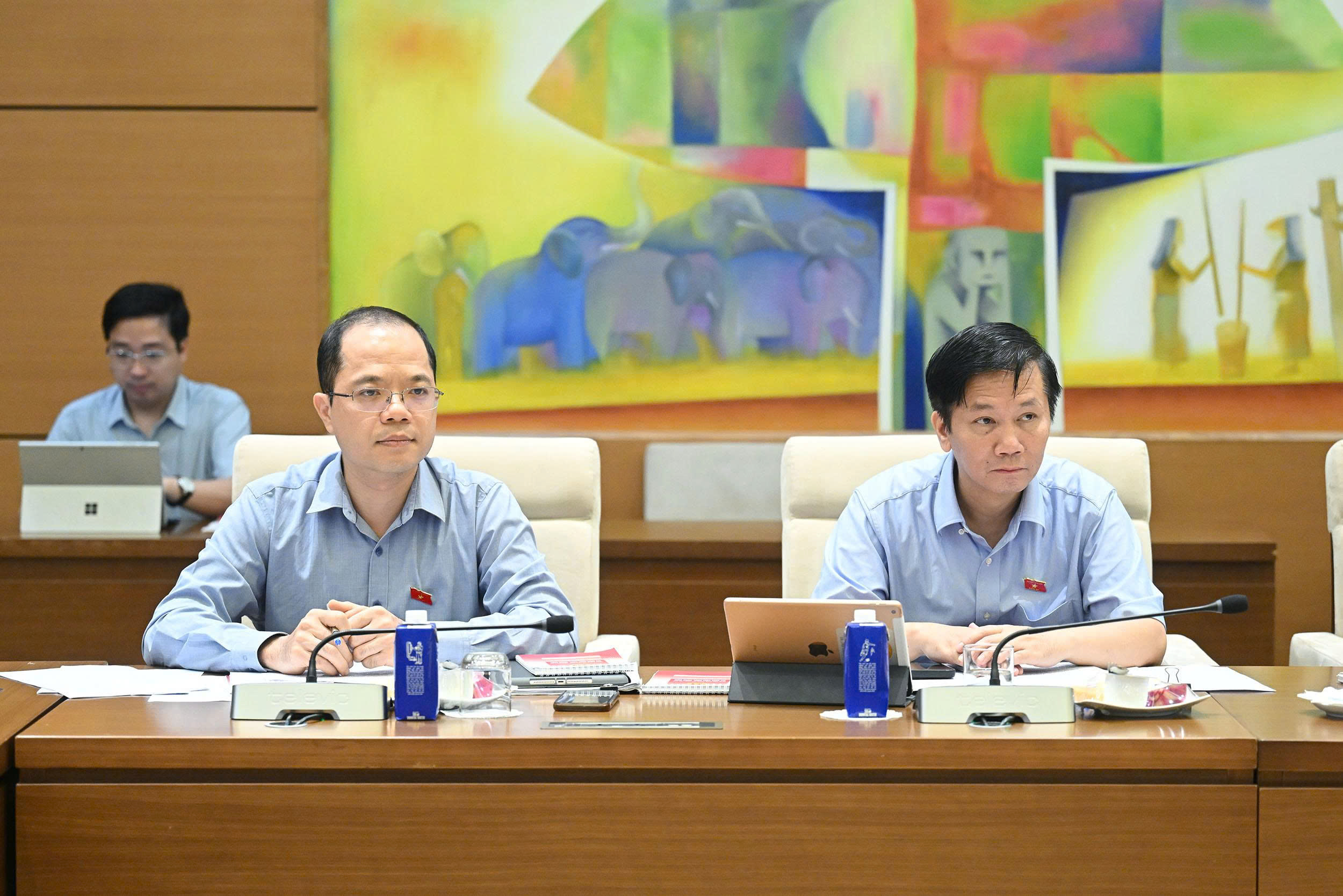 Phát triển và sử dụng nguồn nhân lực chất lượng cao bám sát 4 Nghị quyết trụ cột của Bộ Chính trị 11 10