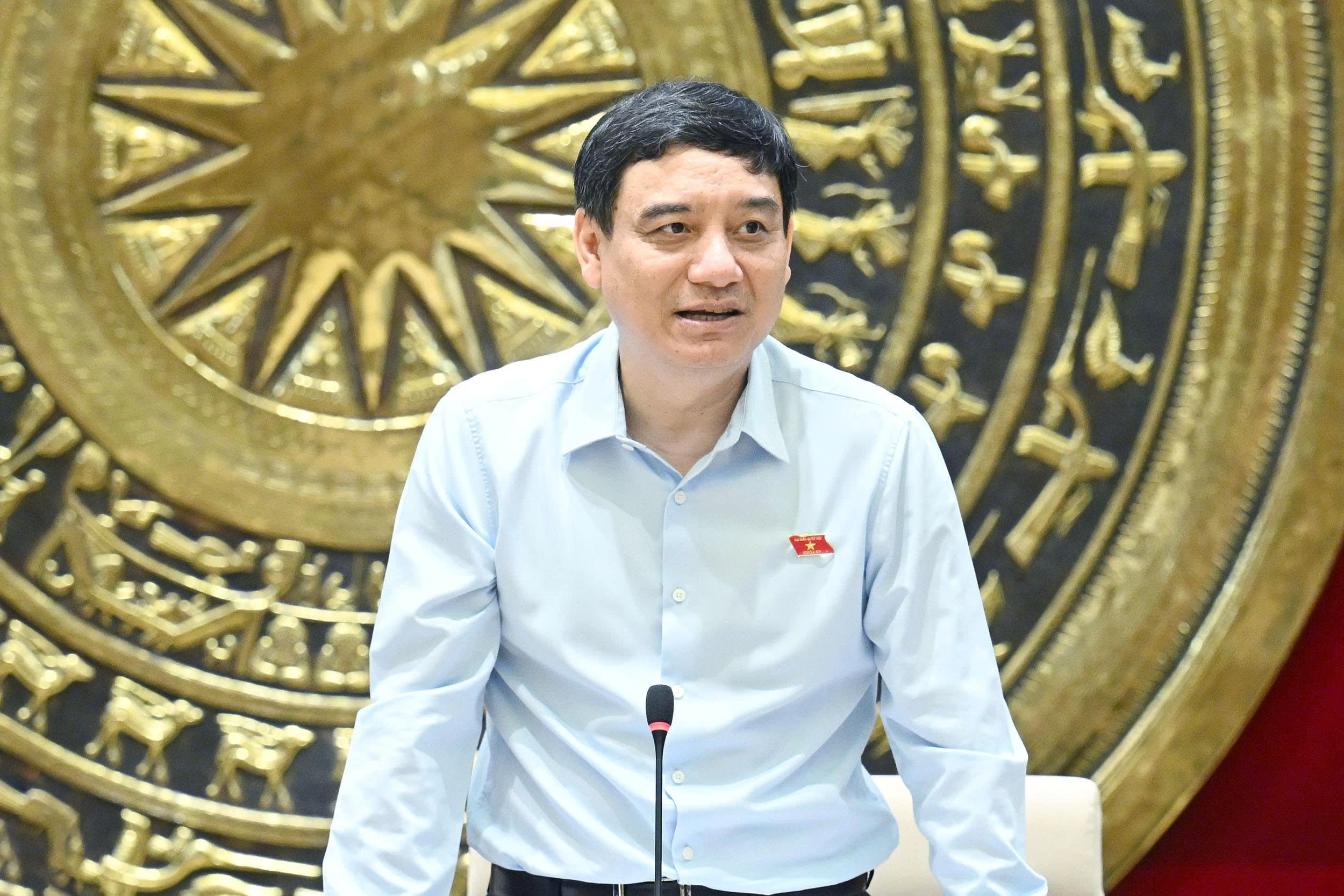 Phát triển và sử dụng nguồn nhân lực chất lượng cao bám sát 4 Nghị quyết trụ cột của Bộ Chính trị 4 3 1