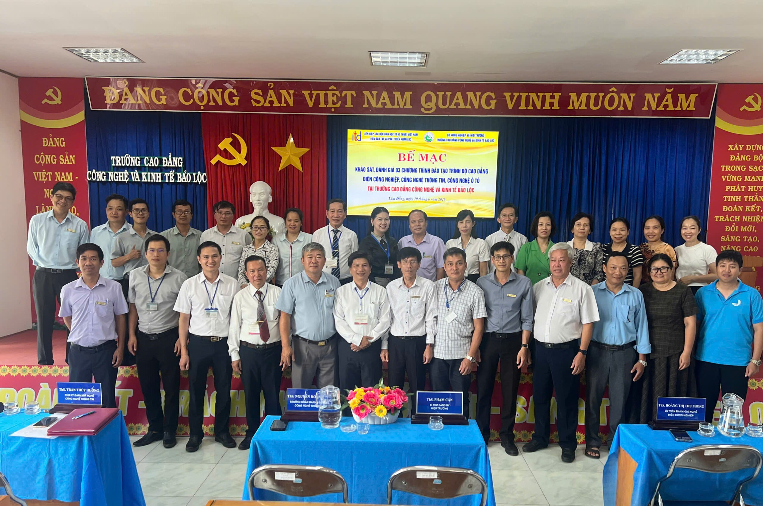 Đánh giá ngoài cơ sở giáo dục nghề nghiệp: Đòn bẩy cốt lõi để nâng cao chất lượng giáo dục nghề nghiệp 2 kd5 scaled